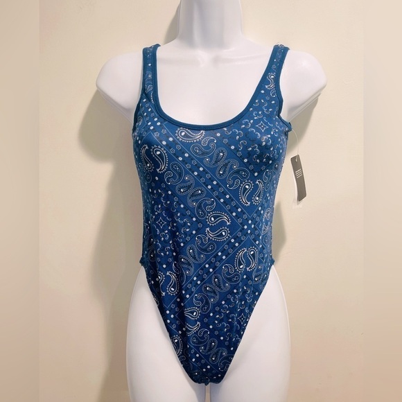 Isaac Morris Women's Size XS Blue Indigo Bandana Graphic Bodysuit - Picture 7 of 12